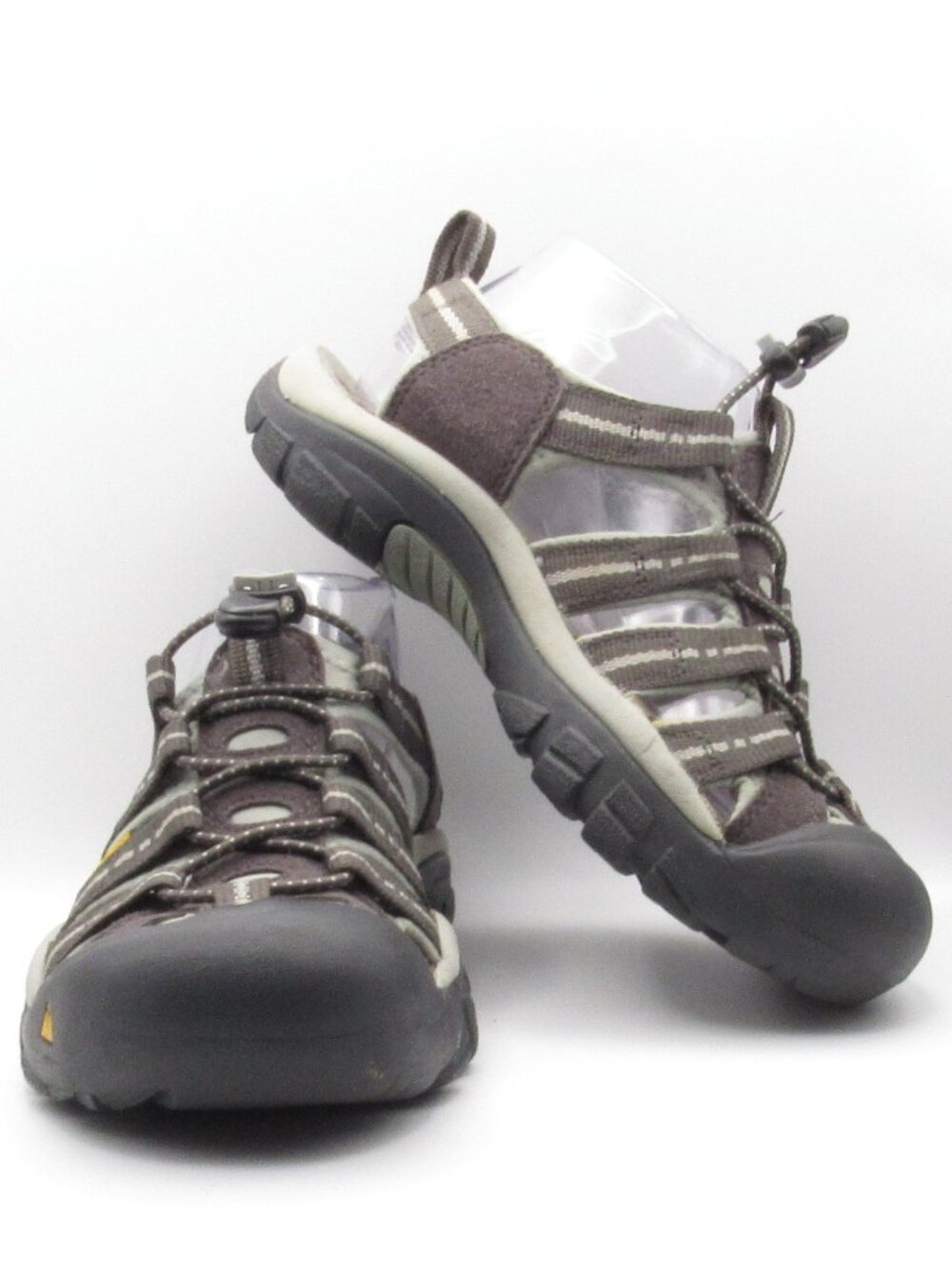 Keen Gray Whisper Women's Closed-Toe Sandals Size 6.5 Very Good Condition